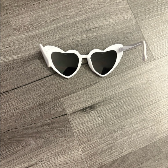 White Bride Sash and Accessories Set - Picture 5 of 10